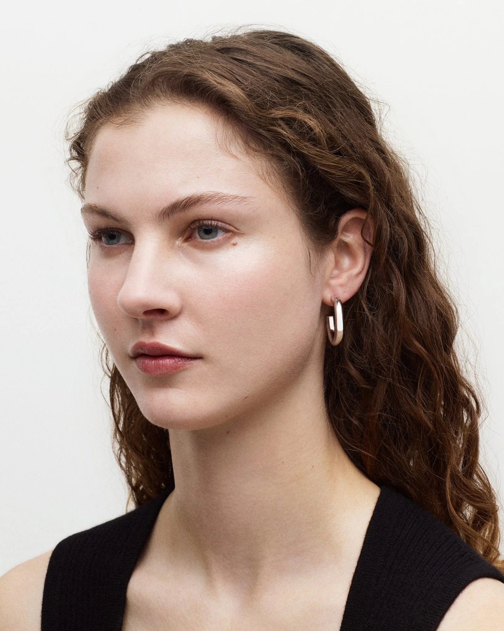 1" Perfect Hoops in Gold - Image 4